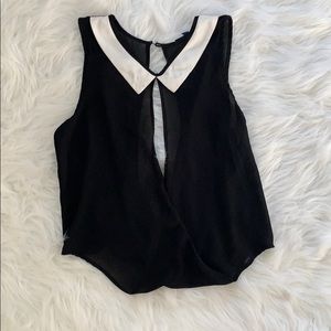 ‼️White collar black blouse
